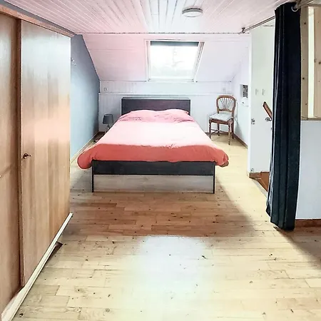 Holiday home Lovely In Merville With Wifi
