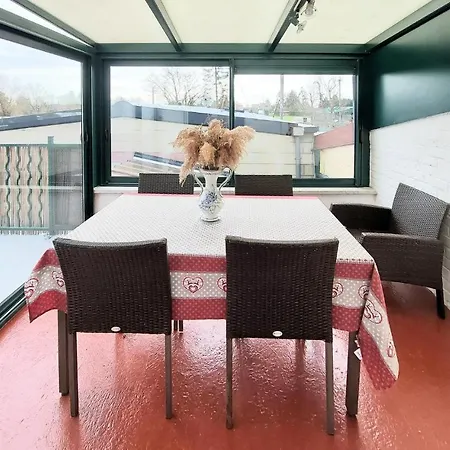 Holiday home Lovely In Merville With Wifi